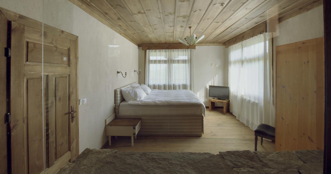 Leshten Guest Homes Exterior foto